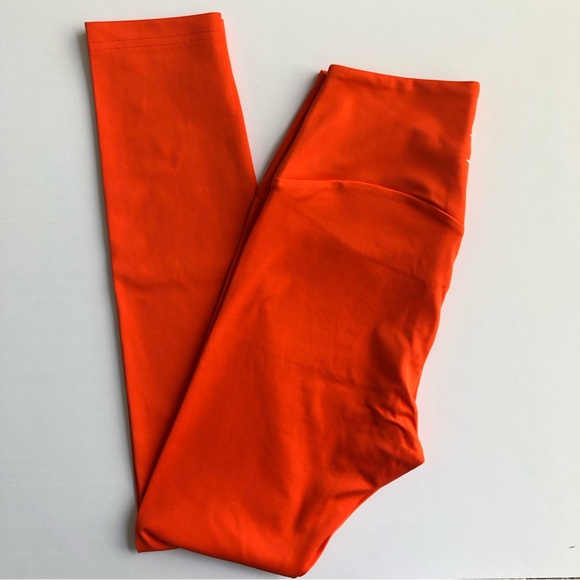 Gymshark L/XL Training Leggings & Training V Neck Sports Bra Set - Picture 4 of 10